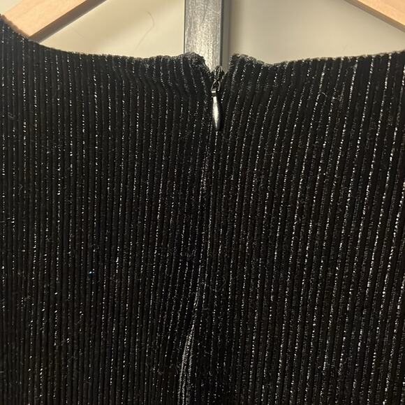 NWT BCBGeneration V-Neck Long-Sleeve Velvet Mini Dress Size 6 - Picture 7 of 9